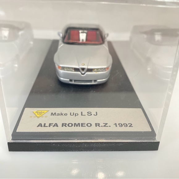 Make Up LSJ 1:43 Scale Alfa Romeo R.Z. Silver 1992 Japan Very Nice Condition. - Picture 6 of 14